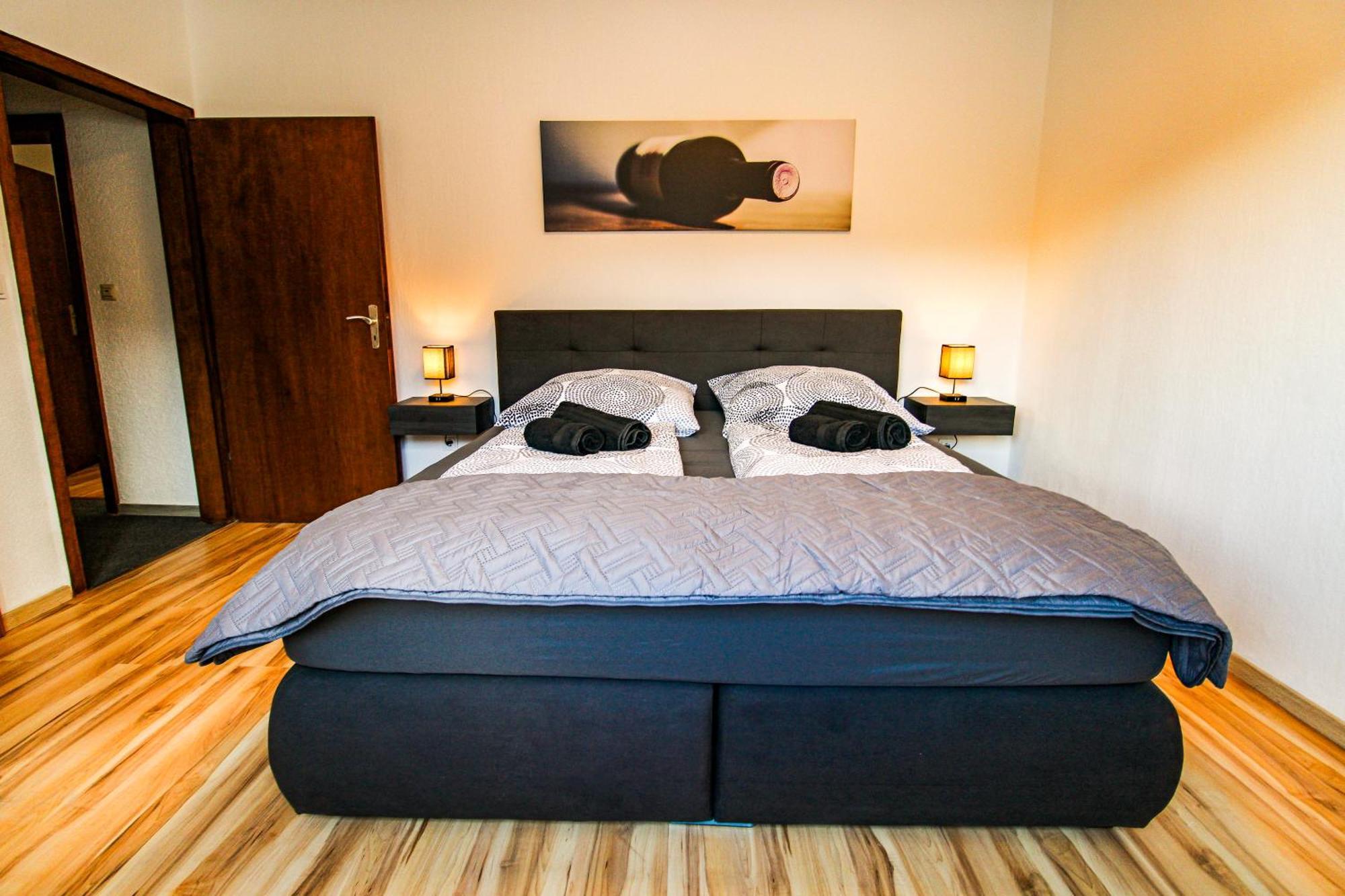 Apartment Exklusive Moselidylle: Mit Traumhaftem Staustufenblick, Netflix, Terrasse Neef