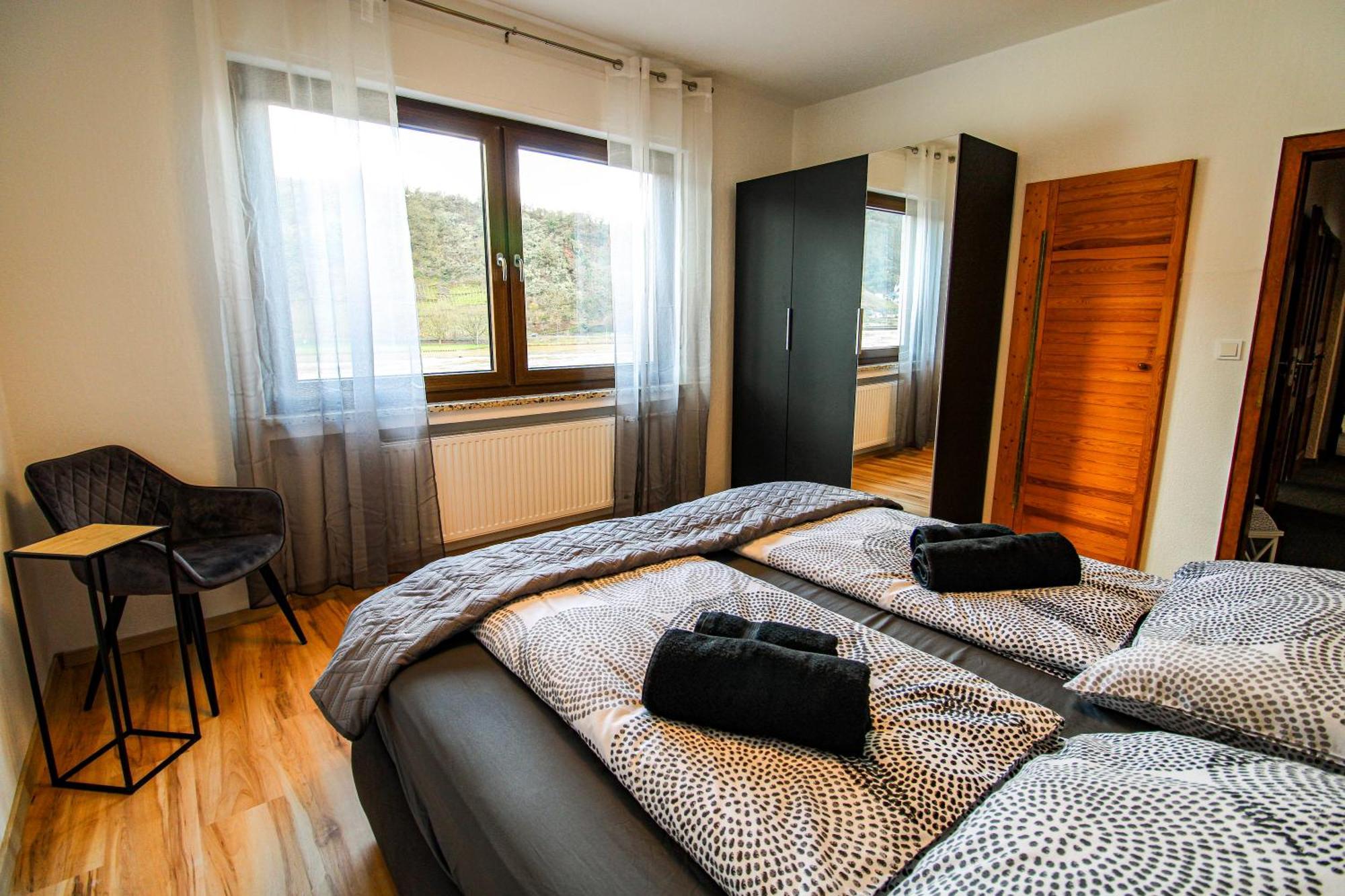 Apartment Exklusive Moselidylle: Mit Traumhaftem Staustufenblick, Netflix, Terrasse Neef
